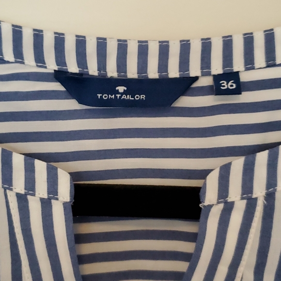 Blue White Stripe Top - Picture 2 of 4